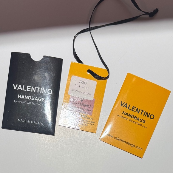 Leather "Valentino" Handbag - Picture 7 of 14